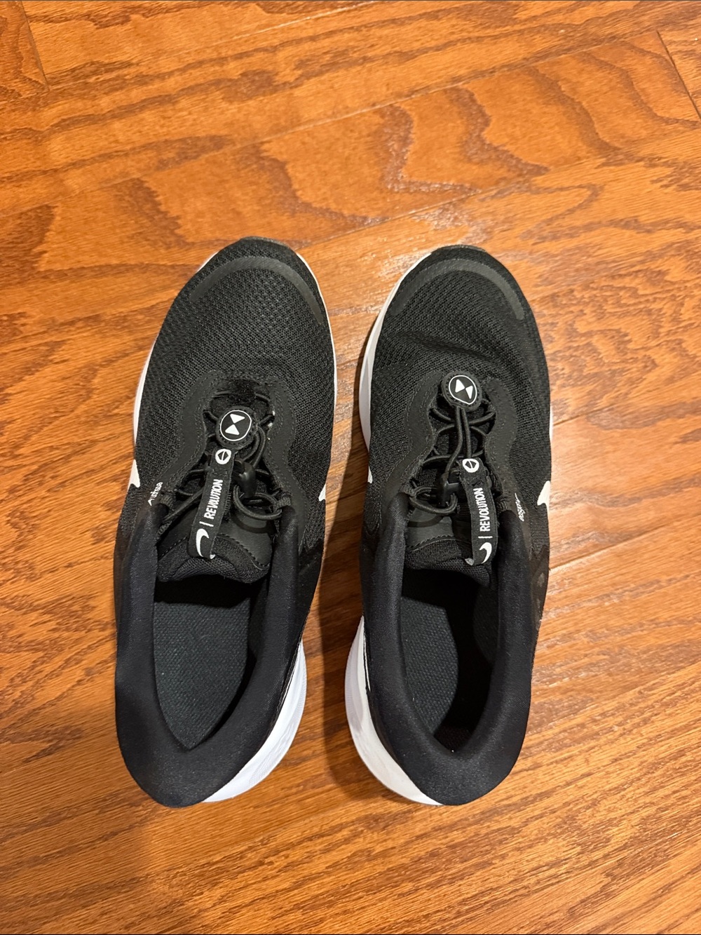 Nike Women’s Black and White Athletic Shoes